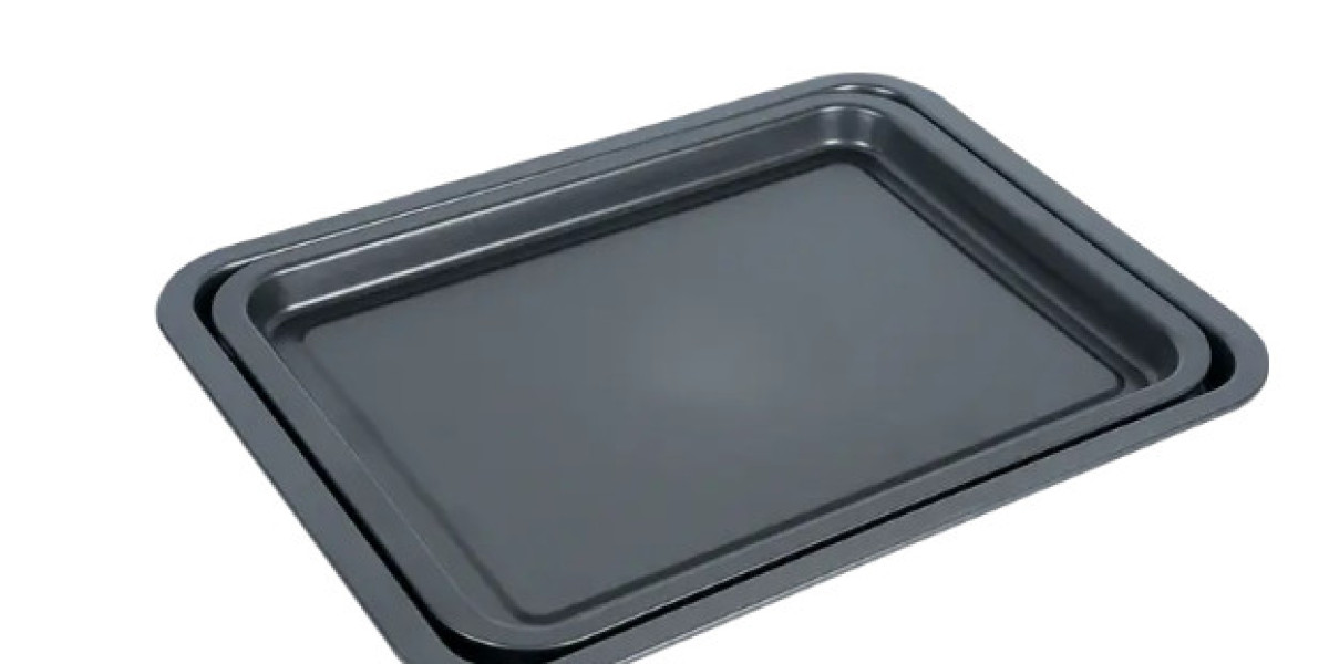 Cake Pan Role in Baking Precision